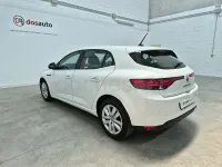 Usado Renault Mégane II Intens 115 CV (84 kW) 2022 Blanco Berlina
