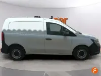 Usado Renault Kangoo 95 CV (69 kW) 2024 Blanco Monovolumen