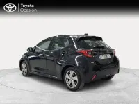 Usado Toyota Yaris Hybrid Active 116 CV (85 kW) 2025 Negro Berlina