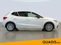 Usado Seat Ibiza FR 110 CV (80 kW) 2022 Blanco Utilitario