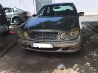 Usado Mercedes E280 Elegance 190 CV (139 kW) 2005 Beige Berlina