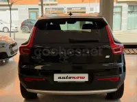 Usado Volvo XC40 Core 211 CV (155 kW) 2022 Negro SUV