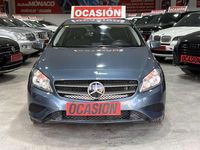 Usado Mercedes A180 Urban 109 CV (80 kW) 2014 Azul Utilitario