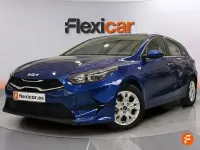 Usado Kia Ceed 136 CV (100 kW) 2023 Azul Utilitario