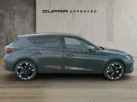 Usado Cupra Leon 150 CV (110 kW) 2025 Azul Berlina