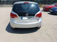 Usado Opel Meriva Cosmo 120 CV (88 kW) 2010 Gris / plata Monovolumen