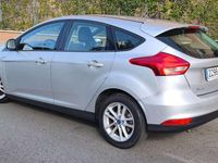 Usado Ford Focus Trend+ 125 CV (91 kW) 2016 Plateado Utilitario