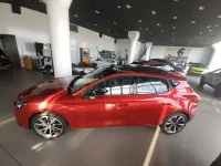 Nuevo Seat Leon FR 150 CV (110 kW) 2026 Rojo Berlina