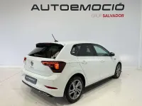 Usado VW Polo R-line 95 CV (69 kW) 2022 Blanco Utilitario