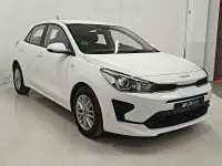Usado Kia Rio 84 CV (61 kW) 2023 Blanco Utilitario