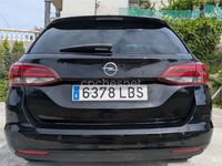 Usado Opel Astra Selective 136 CV (100 kW) 2019 Negro Familiar