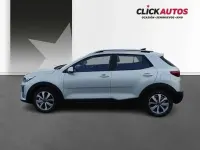 Usado Kia Stonic Active 101 CV (74 kW) 2025 Plateado SUV