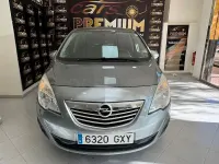 Usado Opel Meriva Cosmo 140 CV (102 kW) 2010 Gris / plata Monovolumen