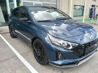 Nuevo Hyundai i20 Blackline 90 CV (66 kW) 2026 Azul Utilitario