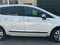Usado Peugeot 3008 Style 120 CV (88 kW) 2015 Blanco Familiar