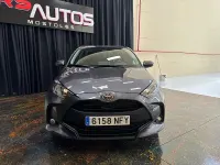 Usado Toyota Yaris Hybrid Active 116 CV (85 kW) 2025 Gris / plata Berlina