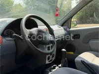 Usado Dacia Logan Lauréate 90 CV (66 kW) 2007 Rojo Berlina