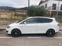 Usado Seat Altea XL Style 105 CV (77 kW) 2009 Blanco Monovolumen