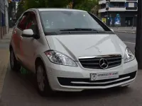 Usado Mercedes A180 109 CV (80 kW) 2011 Blanco Utilitario