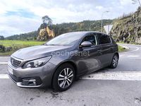 Usado Peugeot 308 Allure 130 CV (95 kW) 2018 Gris / plata Berlina
