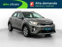 Usado Kia Stonic 120 CV (88 kW) 2023 Verde SUV