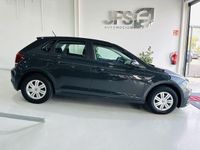 Usado VW Polo 75 CV (55 kW) 2018 Gris Utilitario
