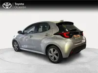 Usado Toyota Yaris Active 116 CV (85 kW) 2025 Gris Utilitario