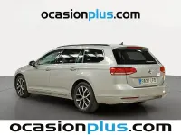 Usado VW Passat Advance 150 CV (110 kW) 2020 Gris plata Familiar