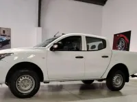 Usado Mitsubishi L200 150 CV (110 kW) 2020 Blanco Pickup/Camioneta