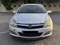 Usado Opel Astra GTC Enjoy 100 CV (73 kW) 2006 Gris / plata Berlina