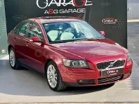 Usado Volvo S40 Momentum 140 CV (102 kW) 2004 Granate Berlina