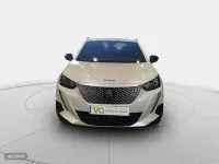 Usado Peugeot e-2008 Allure 100 kW (136 CV) 2023 Plateado SUV