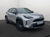 Usado Toyota Yaris 116 CV (85 kW) 2022 Gris Utilitario