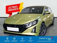 Usado Hyundai i20 101 CV (74 kW) 2024 Verde Utilitario
