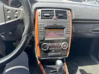 Usado Mercedes B200 136 CV (100 kW) 2011 Granate Monovolumen