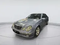 Usado Mercedes E270 Avantgarde 177 CV (130 kW) 2003 Azul Berlina