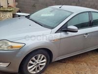 Usado Ford Mondeo Trend 140 CV (102 kW) 2009 Gris / plata Berlina