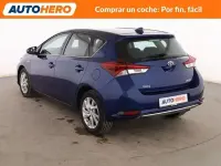 Usado Toyota Auris Hybrid Advance 136 CV (100 kW) 2016 Azul Berlina