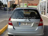 Usado Honda Jazz 78 CV (57 kW) 2006 Gris / plata Utilitario