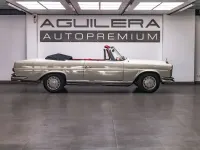 Usado Mercedes 220 SE 105 CV (77 kW) 1975 Blanco Berlina