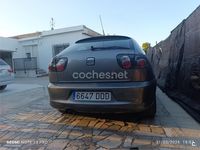 Usado Seat Leon Sport 105 CV (77 kW) 2004 Gris / plata Utilitario