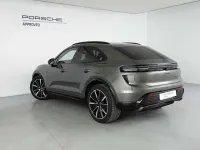 Usado Porsche Macan Turbo 469 kW (639 CV) 2024 Verde SUV