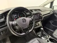 Usado VW Touran Sportline 150 CV (110 kW) 2021 Gris / plata Monovolumen