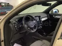 Usado Volvo XC40 Core 163 CV (119 kW) 2025 Gris / plata SUV