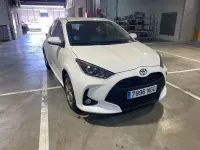 Usado Toyota Yaris Active 115 CV (84 kW) 2025 Blanco Utilitario