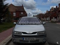 Begagnad Renault Laguna 110 HK (80 kW) 2000 Vit Sedan