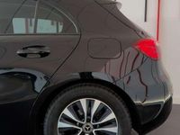 Usado Mercedes A180 116 CV (85 kW) 2021 Negro Utilitario