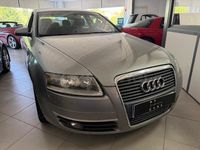 Usado Audi A6 140 CV (102 kW) 2005 Gris / plata Berlina