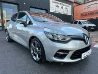 Usado Renault Clio IV Zen 90 CV (66 kW) 2016 Gris / plata Berlina