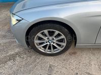Usado BMW 318 150 CV (110 kW) 2018 Gris / plata Berlina